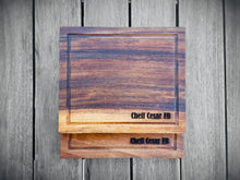 Cargar imagen en el visor de la galería, Tabla de Parota Regular (Personalizable) (35 x 30 x 2.2 cm)