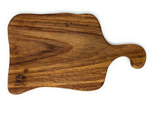 Cargar imagen en el visor de la galería, Tabla/Paleta de Parota Irregular con mango largo (Personalizable)