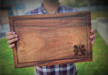 Cargar imagen en el visor de la galería, Tabla de Parota XL (Modelo BBQ Grill) Logo Chico