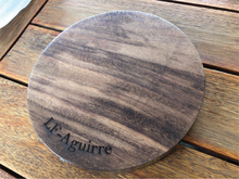 Cargar imagen en el visor de la galería, Espectacular Bloque de Parota Circular (Personalizable)