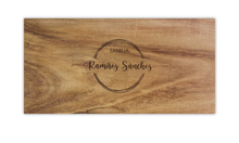 Cargar imagen en el visor de la galería, Espectacular Bloque de Parota (Personalizable Diseño Circulos) (60.5x30x4.5 cm)