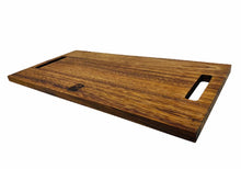 Cargar imagen en el visor de la galería, Tabla Parrillera de Parota con Agarraderas (Personalizable)