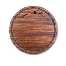 Cargar imagen en el visor de la galería, Tabla / Plato Circular de Parota (30Ø x 2.2 cm)